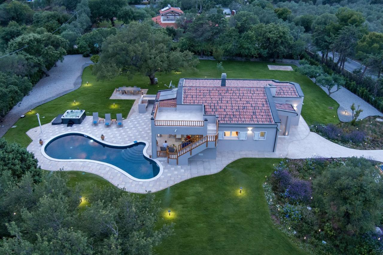 Villa Golden Root Real Estate Сан-Теодоро Экстерьер фото