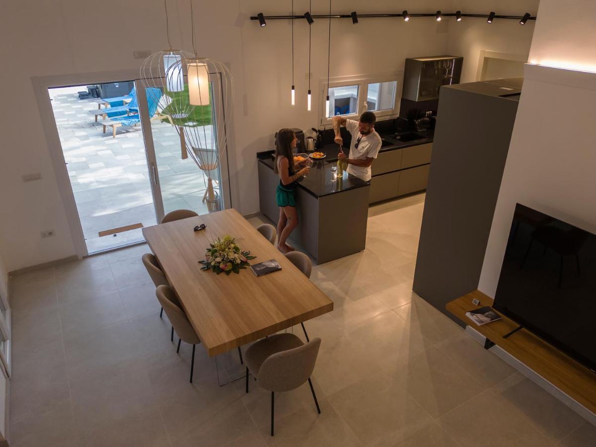 Villa Golden Root Real Estate Сан-Теодоро Экстерьер фото