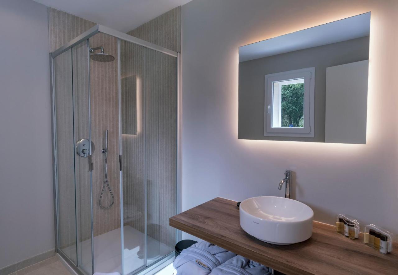 Villa Golden Root Real Estate Сан-Теодоро Экстерьер фото